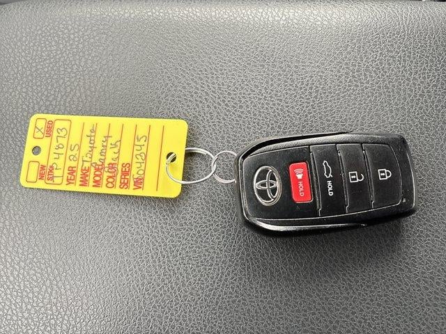 2025 Toyota Camry SE (SE)