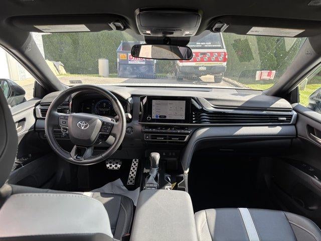 2025 Toyota Camry SE (SE)