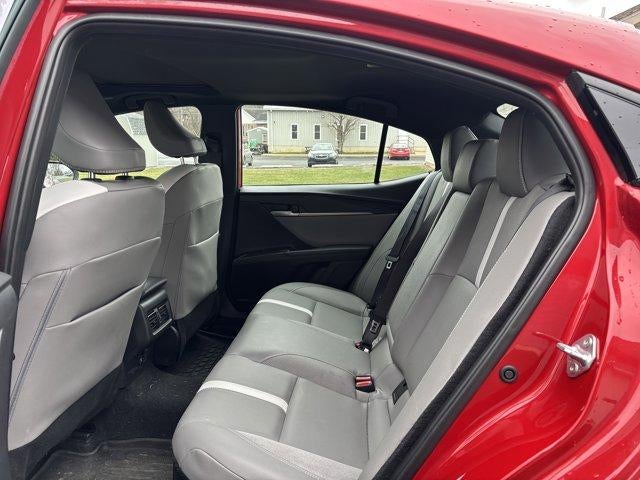 2025 Toyota Camry SE AWD (Natl)