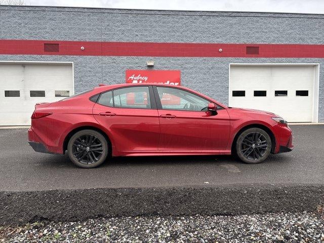 2025 Toyota Camry SE AWD (Natl)