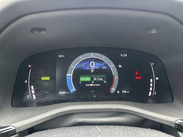 2025 Toyota Camry SE AWD (Natl)