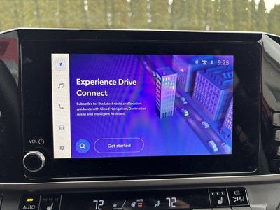 2025 Toyota Camry SE AWD (Natl)