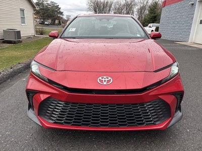 2025 Toyota Camry SE AWD (Natl)