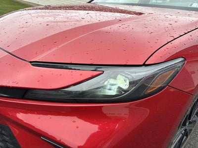 2025 Toyota Camry SE AWD (Natl)