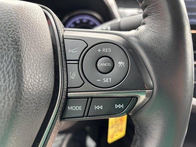 2024 Toyota Camry SE Auto (SE)