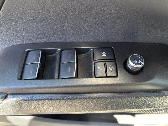 2023 Toyota Camry XSE Auto (Natl)