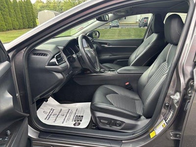 2023 Toyota Camry SE Auto (SE)