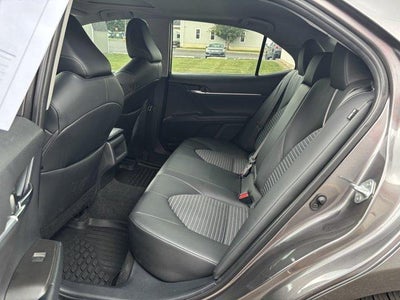2023 Toyota Camry SE Auto (SE)