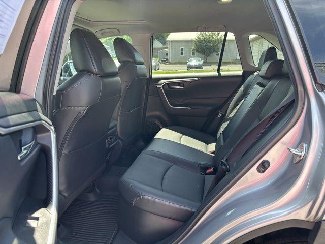 2022 Toyota RAV4 Hybrid XLE Premium AWD (Natl)