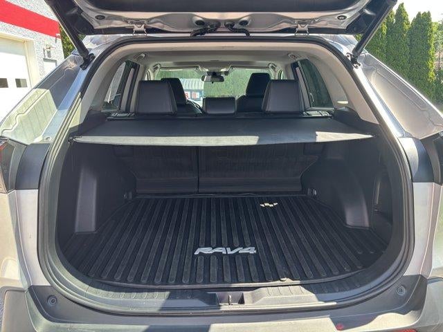 2022 Toyota RAV4 Hybrid XLE Premium AWD (Natl)