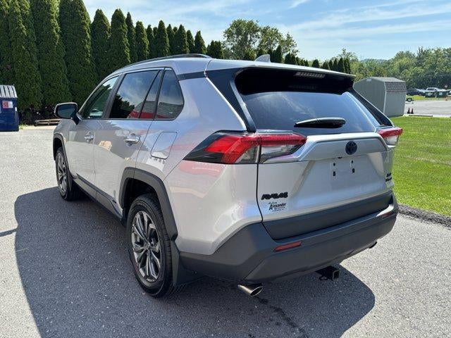 2022 Toyota RAV4 Hybrid XLE Premium AWD (Natl)