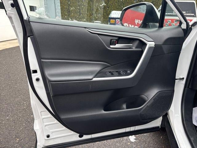 2025 Toyota RAV4 Hybrid XLE AWD (Natl)