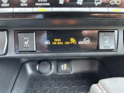 2023 Toyota RAV4 Hybrid SE AWD (Natl)