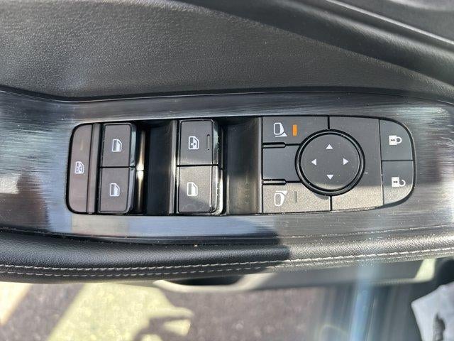 2025 Nissan Rogue AWD SV