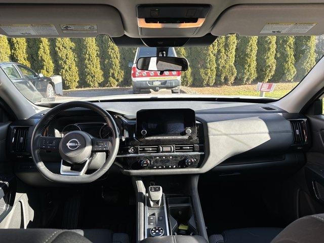 2024 Nissan Pathfinder SV 4WD