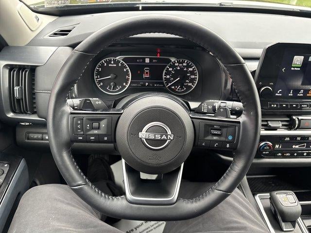 2025 Nissan Pathfinder SL 4WD