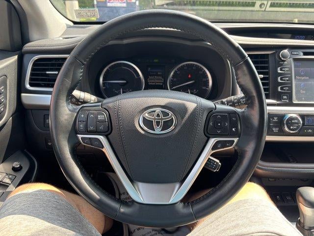 2019 Toyota Highlander Hybrid Limited Platinum V6 AWD (Natl)