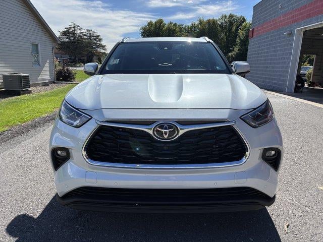 2022 Toyota Highlander Limited AWD (Natl)