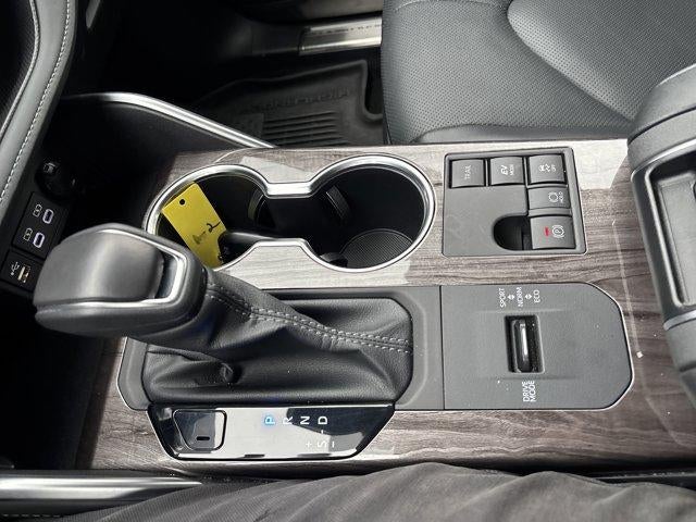 2025 Toyota Highlander Hybrid Platinum AWD (Natl)
