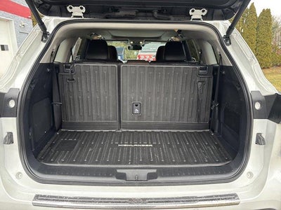 2025 Toyota Highlander Hybrid Platinum AWD (Natl)