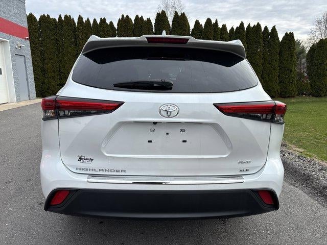 2022 Toyota Highlander XLE AWD (Natl)
