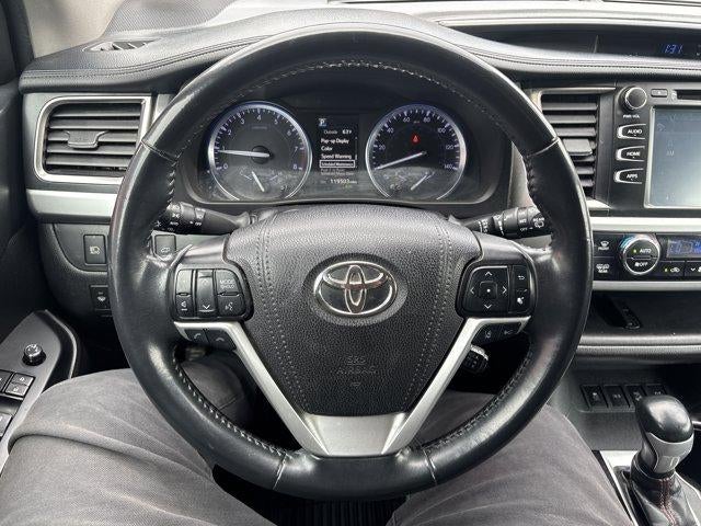 2019 Toyota Highlander SE V6 AWD (Natl)