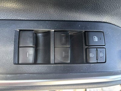 2024 Toyota Highlander LE AWD (SE)