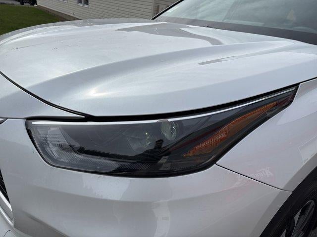 2024 Toyota Highlander LE AWD (SE)