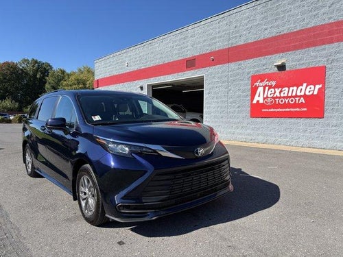 2024 Toyota Sienna LE AWD 8-Passenger (Natl)
