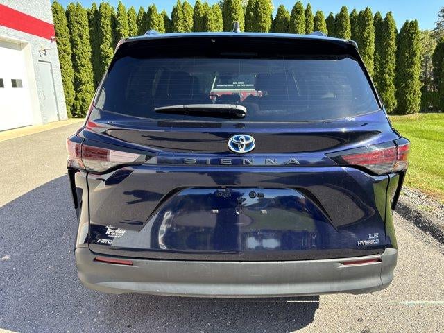 2024 Toyota Sienna LE AWD 8-Passenger (Natl)