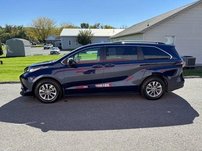 2024 Toyota Sienna LE AWD 8-Passenger (Natl)