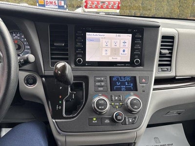 2020 Toyota Sienna XLE FWD 8-Passenger (Natl)