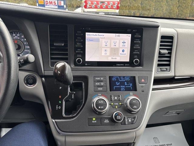 2020 Toyota Sienna XLE FWD 8-Passenger (Natl)