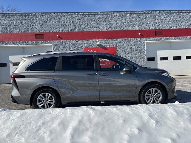 2026 Toyota Sienna Limited AWD 7-Passenger (GS)