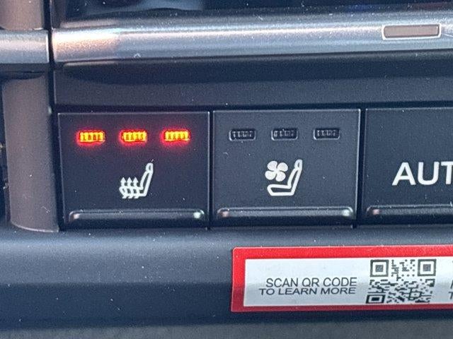 2026 Toyota Sienna Limited AWD 7-Passenger (GS)