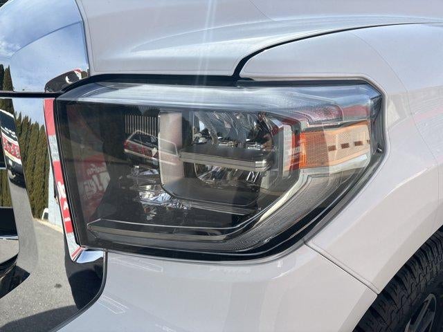 2018 Toyota Tundra 4WD 4WD 1794 Edition CrewMax 5.5' Bed 5.7L (Natl)