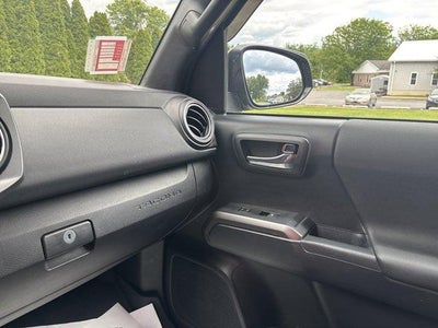 2019 Toyota Tacoma 4WD 4WD TRD Off Road Double Cab 5' Bed V6 MT (Natl)