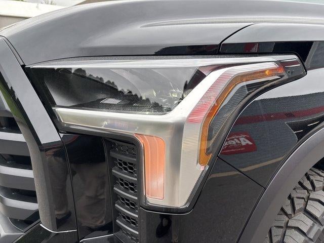 2025 Toyota Tundra 4WD 4WD SR5 CrewMax 5.5' Bed (SE)