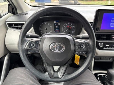 2023 Toyota Corolla Cross L 4WD (Natl)