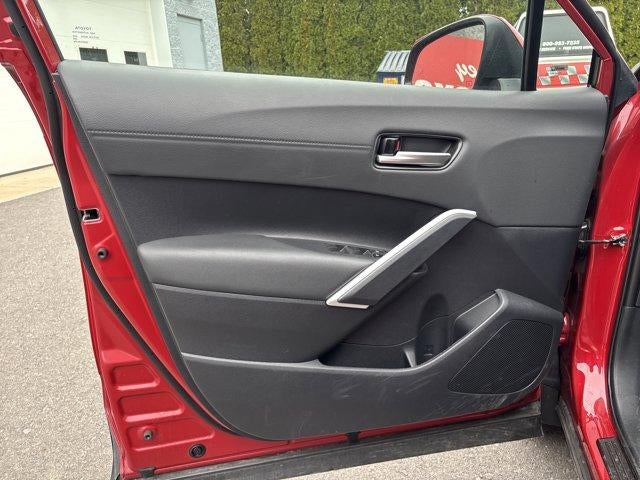 2024 Toyota Corolla Cross XLE 4WD (Natl)