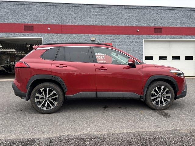 2024 Toyota Corolla Cross XLE 4WD (Natl)