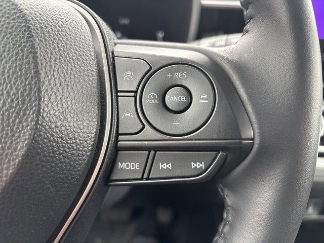 2024 Toyota Corolla Cross XLE 4WD (Natl)