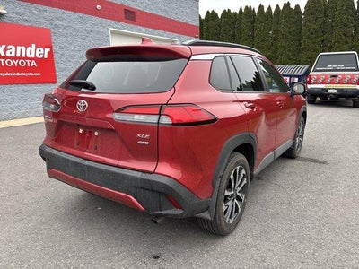 2024 Toyota Corolla Cross XLE 4WD (Natl)