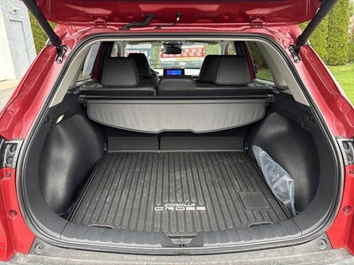 2024 Toyota Corolla Cross XLE 4WD (Natl)