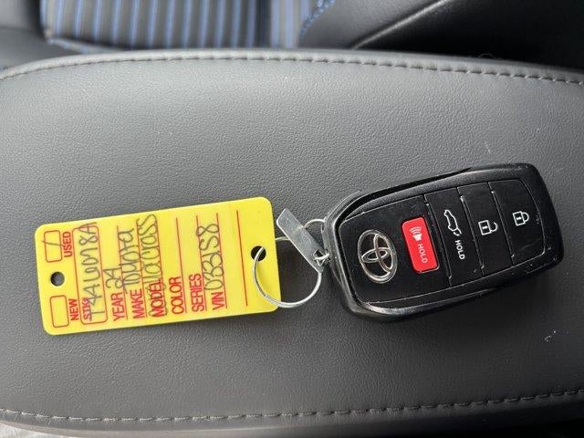 2024 Toyota Corolla Cross Hybrid XSE 4WD (Natl)