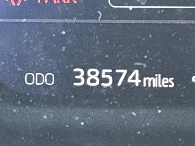 2023 Toyota Sequoia Limited 4WD (SE)