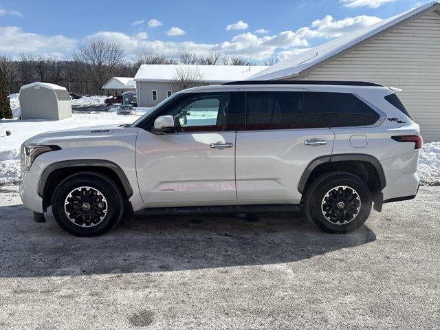 2023 Toyota Sequoia Limited 4WD (SE)