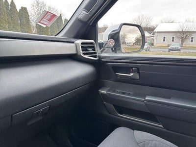 2025 Toyota Sequoia SR5 4WD (SE)