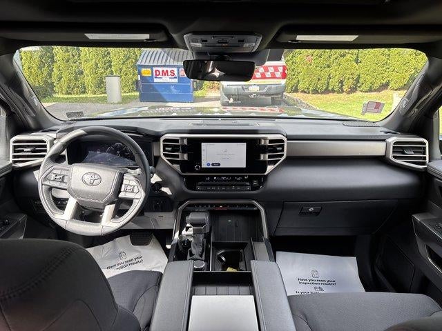 2025 Toyota Sequoia SR5 4WD (SE)