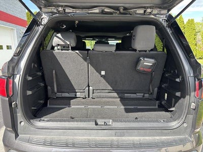 2025 Toyota Sequoia SR5 4WD (SE)